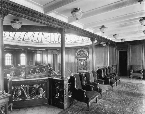 Парадная лестница Олимпика, шлюпочсная палуба